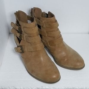 Ankle boots